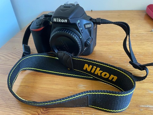 Nikon d5600 2mp digitale - 24.2mp,